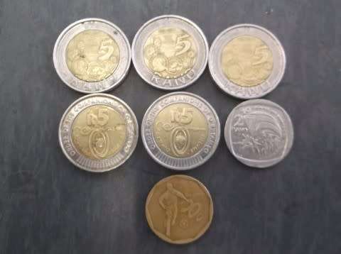 COINS : RSA - 3 X R5 SA RESERVE BANK / 2 X R5 OR TAMBO / 1 X R2 10 YEARS FREEDOM / 1 X 50c SOCCER